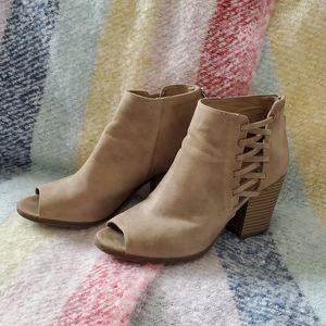 🌟2/$25🌟 Suede Peep-Toe Booties 😍